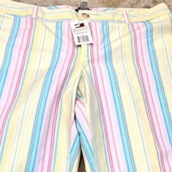 NWT, Tommy Hilfiger, Gorgeous Slimming Vertical Striped Pants, Size 6 - Picture 10 of 10